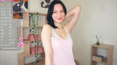 Emma online show from December 2, 2025, 9:10 pm