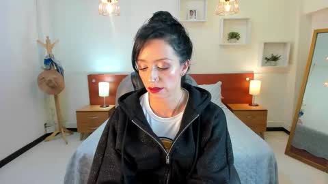 Sophia online show from January 15, 2025, 8:26 pm