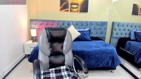 Sophia online show from March 2, 2025, 12:53 am