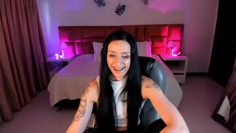 Sophia online show from September 30, 2025, 8:47 pm