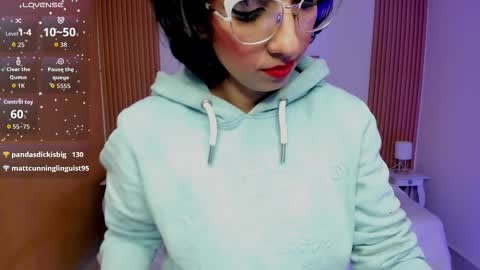 Kristen online show from November 29, 2025, 8:28 am