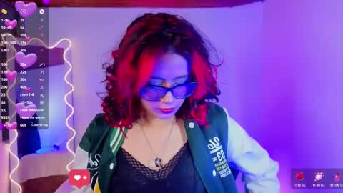 kristen_tay online show from October 20, 2025, 3:29 am