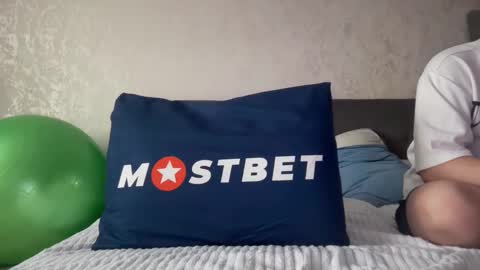 KristenFlame online show from January 9, 2025, 8:24 am