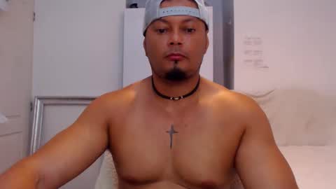 Snapshot of kristian_bi chatting on October 15, 2025, 9:59 pm Kristian Mendoza online show from October 15, 2025, 9:59 pm