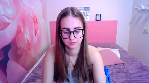 Kristina Adel online show from January 9, 2025, 5:22 pm