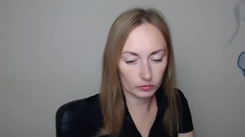 Snapshot of kristinahech_ chatting on October 6, 2025, 6:33 am Kristi online show from October 6, 2025, 6:33 am