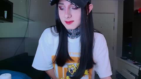 kristina online show from February 26, 2025, 9:16 pm