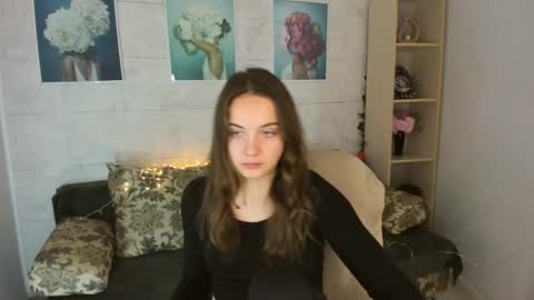 Kristina online show from December 25, 2024, 7:24 pm