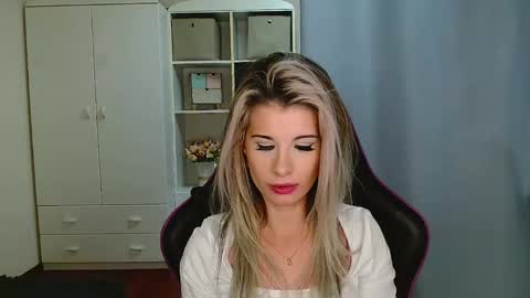 KristineAmore online show from November 26, 2025, 7:48 pm