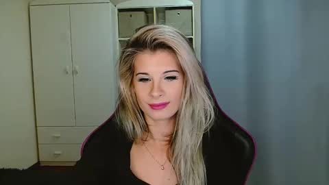 KristineAmore online show from November 27, 2025, 7:54 am