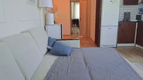 Kristi online show from April 3, 2026, 4:32 am