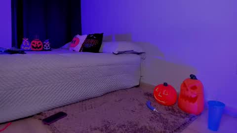 Snapshot of kristy_bennet chatting on October 15, 2025, 1:06 am Im Dani3 online show from October 15, 2025, 1:06 am