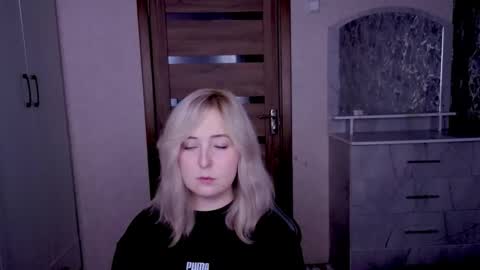 Snapshot of kristy_fran chatting on March 11, 2026, 12:38 am Kristy online show from March 11, 2026, 12:38 am