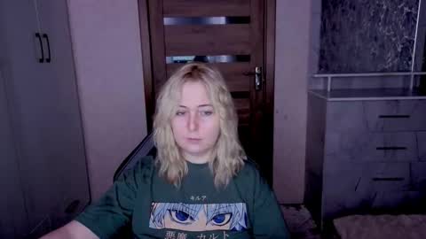 Snapshot of kristy_fran chatting on March 14, 2026, 10:37 pm Kristy online show from March 14, 2026, 10:37 pm