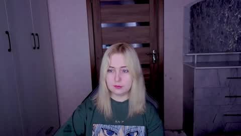 Snapshot of kristy_fran chatting on March 18, 2026, 2:04 am Kristy online show from March 18, 2026, 2:04 am