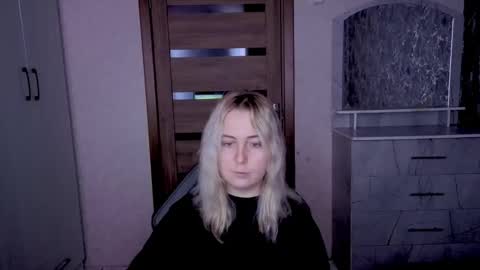 Snapshot of kristy_fran chatting on April 30, 2026, 1:12 am Kristy online show from April 30, 2026, 1:12 am