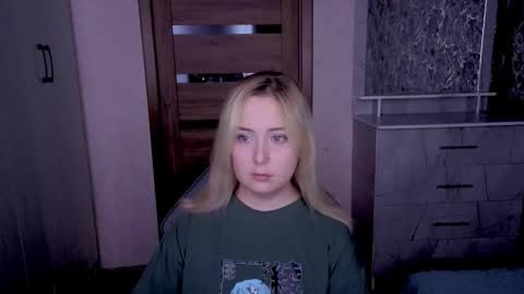 Snapshot of kristy_fran chatting on May 19, 2026, 2:18 am Kristy online show from May 19, 2026, 2:18 am
