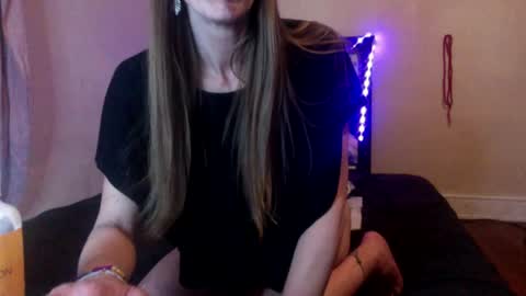 Snapshot of kristycake chatting on March 7, 2025, 10:54 pm Kristycake online show from March 7, 2025, 10:54 pm