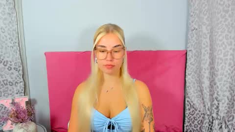 KristyFlowers online show from October 14, 2025, 2:51 pm