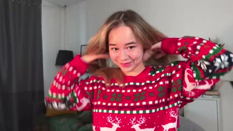 Snapshot of kristyspiritedaway chatting on January 1, 2025, 8:35 am Kristy Nip slip shady  Best model on CB  online show from January 1, 2025, 8:35 am