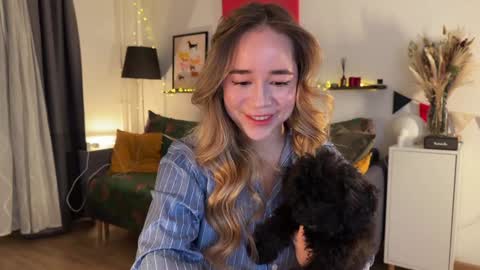 Snapshot of kristyspiritedaway chatting on February 2, 2025, 8:30 pm Kristy Nip slip shady  Best model on CB  online show from February 2, 2025, 8:30 pm