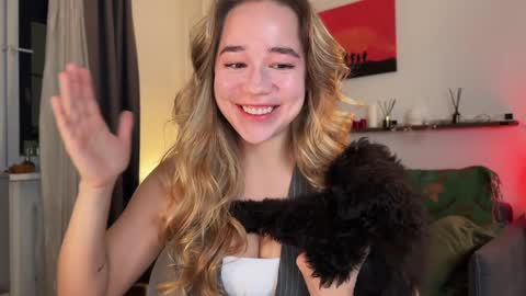 Snapshot of kristyspiritedaway chatting on February 5, 2025, 8:14 pm Kristy Nip slip shady  Best model on CB  online show from February 5, 2025, 8:14 pm