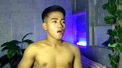 kritthanarkorn online show from December 18, 2025, 5:35 am