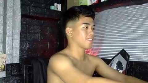 kritthanarkorn online show from March 1, 2026, 7:05 pm