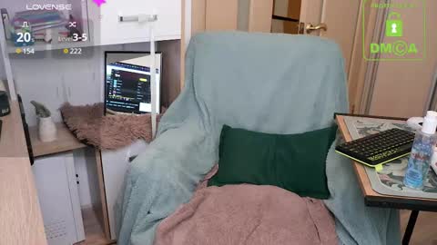 Snapshot of krizotxxx chatting on February 20, 2025, 10:05 am krizotxxx online show from February 20, 2025, 10:05 am