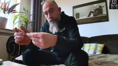 krummersaebel online show from February 24, 2025, 3:20 pm