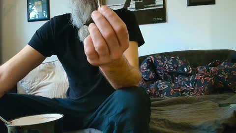 krummersaebel online show from February 14, 2026, 9:06 am