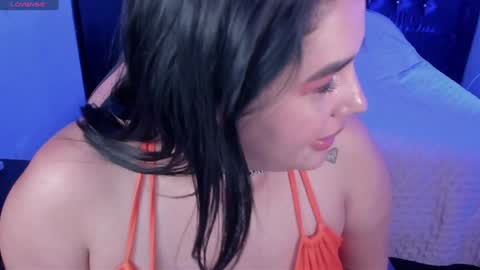 Snapshot of krysstal__ chatting on February 4, 2025, 6:04 am online show from February 4, 2025, 6:04 am