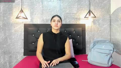 Snapshot of krystal_taylor23 chatting on September 28, 2025, 11:04 am Kystal Taylor online show from September 28, 2025, 11:04 am