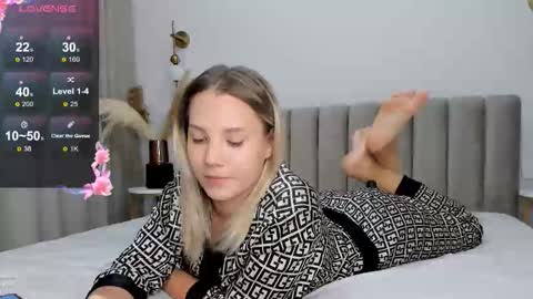 Snapshot of ksusha__sweet chatting on September 21, 2025, 9:16 pm Lady online show from September 21, 2025, 9:16 pm