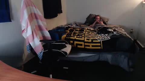 Kuggy online show from November 15, 2025, 12:19 am