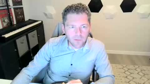 Snapshot of kukk_you chatting on November 18, 2025, 9:30 pm kukk_you online show from November 18, 2025, 9:30 pm