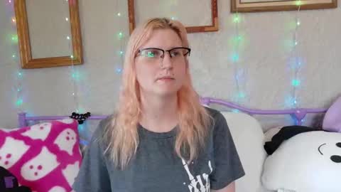 Snapshot of kunzitegoddess chatting on April 21, 2026, 4:56 pm Samantha online show from April 21, 2026, 4:56 pm