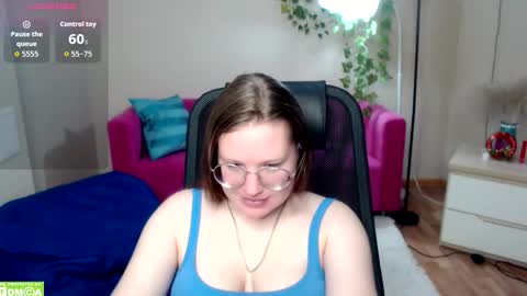 kuri_u online show from February 7, 2026, 9:13 am