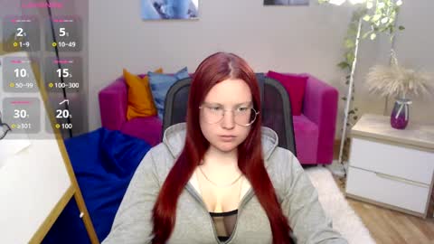 kuri_u online show from April 3, 2026, 11:08 am