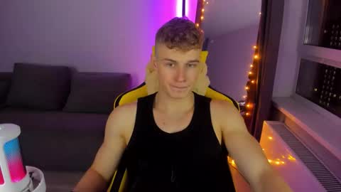 kurt_hanssen online show from November 4, 2025, 8:19 pm