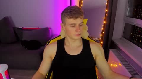 kurt_hanssen online show from December 3, 2025, 5:22 pm