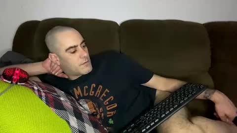 kyle67527 online show from December 27, 2024, 4:04 am