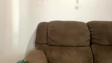 kyle67527 online show from January 17, 2025, 6:33 pm