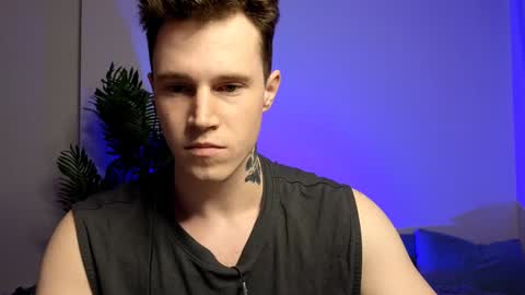 Snapshot of kyle_4u chatting on December 14, 2024, 6:52 pm Kyle online show from December 14, 2024, 6:52 pm