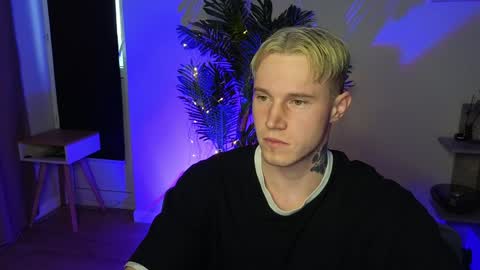 Snapshot of kyle_4u chatting on January 16, 2025, 6:25 am Kyle online show from January 16, 2025, 6:25 am