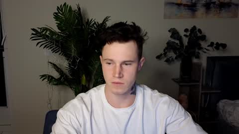 Snapshot of kyle_4u chatting on January 30, 2025, 3:40 pm Kyle online show from January 30, 2025, 3:40 pm