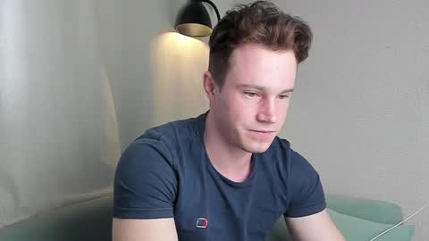 Snapshot of kyle_4u chatting on February 26, 2025, 6:04 am Kyle online show from February 26, 2025, 6:04 am