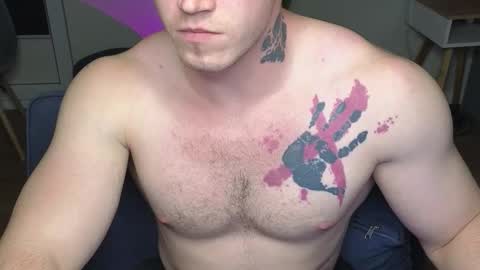 Snapshot of kyle_4u chatting on October 21, 2025, 5:35 pm Kyle online show from October 21, 2025, 5:35 pm