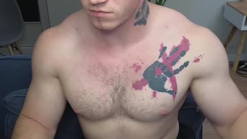 Snapshot of kyle_4u chatting on October 22, 2025, 5:41 am Kyle online show from October 22, 2025, 5:41 am