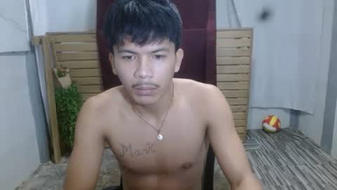 kyle_lourence online show from April 26, 2026, 11:35 pm